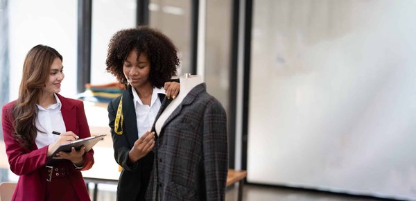 Wie schneide ich die Krallen meiner Katze fachgerecht und sicher?